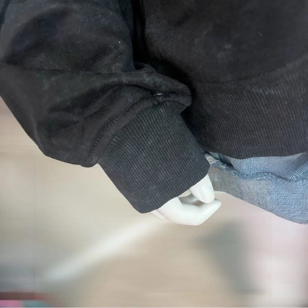 Black acid wash oversized sequin Santa top XL, 2XL - Picture 7 of 9